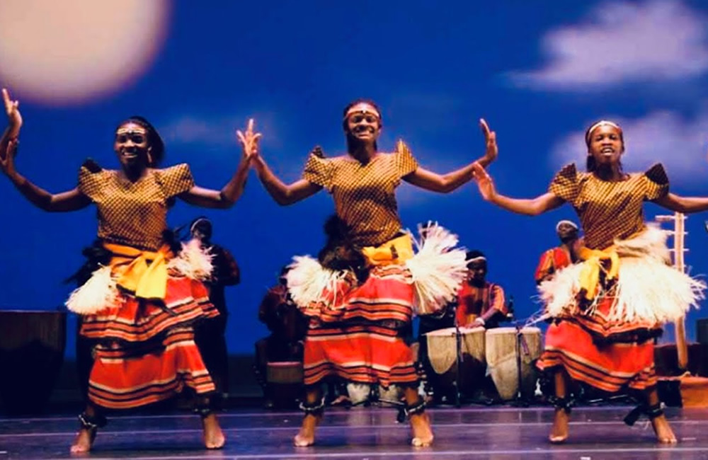 Best 8 Uganda Traditional Dances Kiganda Dance